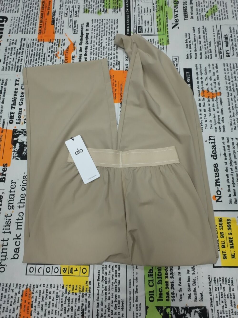 ALO Yoga Brand New👏Gravel Suit Up Trouser Regular 30 Inch - Picture 3 of 9